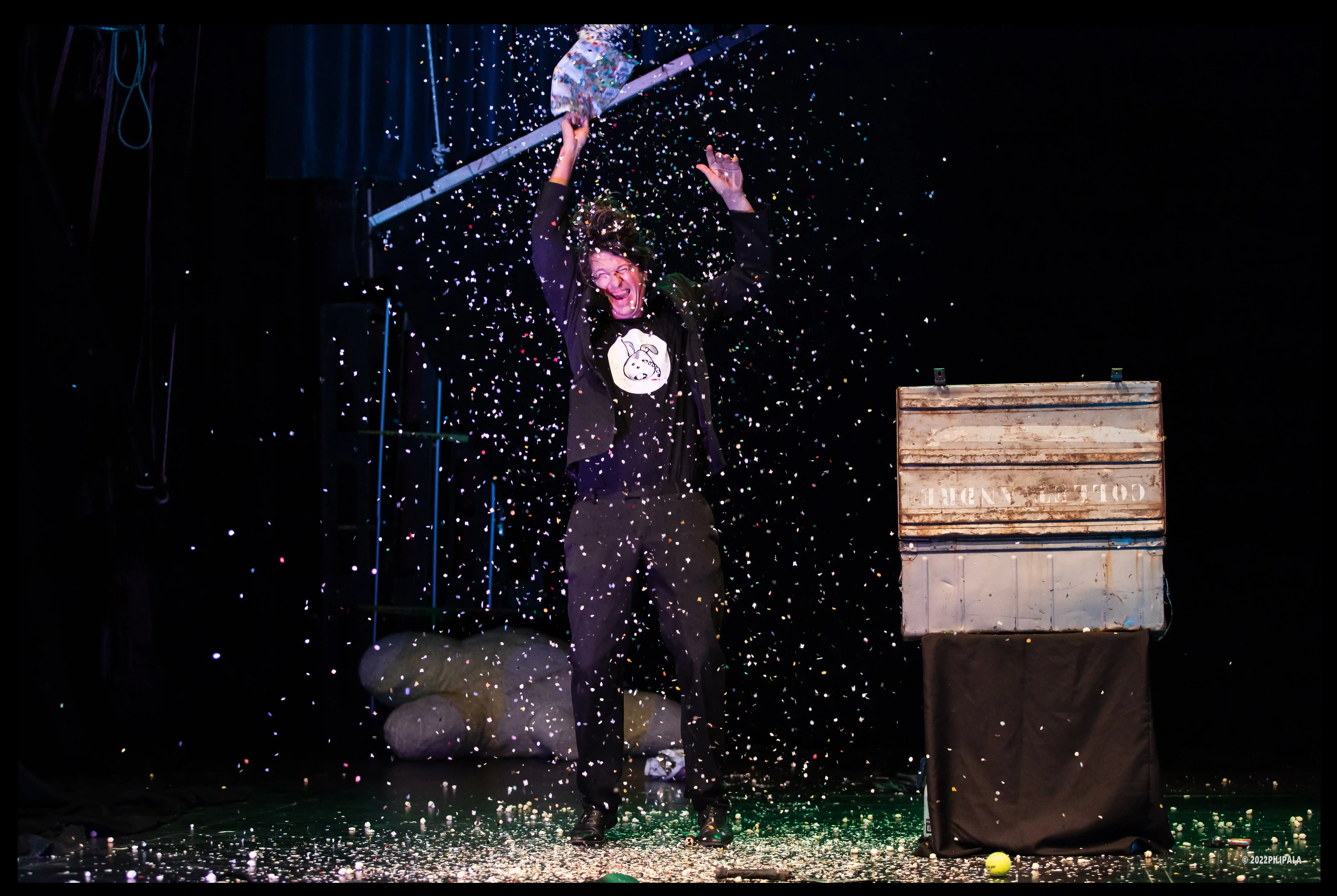 Foto de Rubbish Rabbit